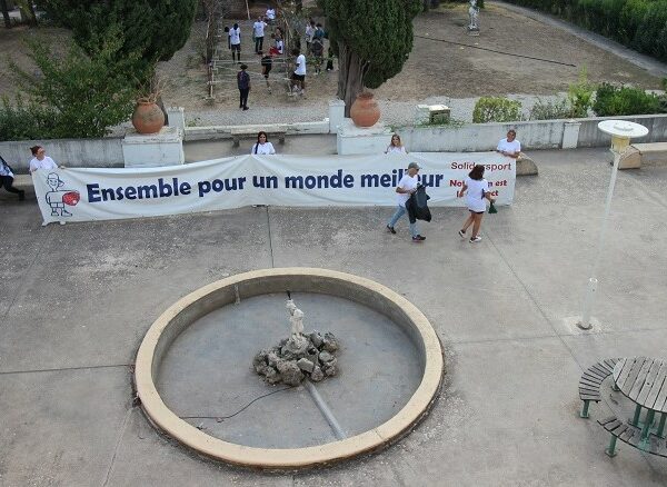 Le lycée Les coteaux à Cannes en fer de lance